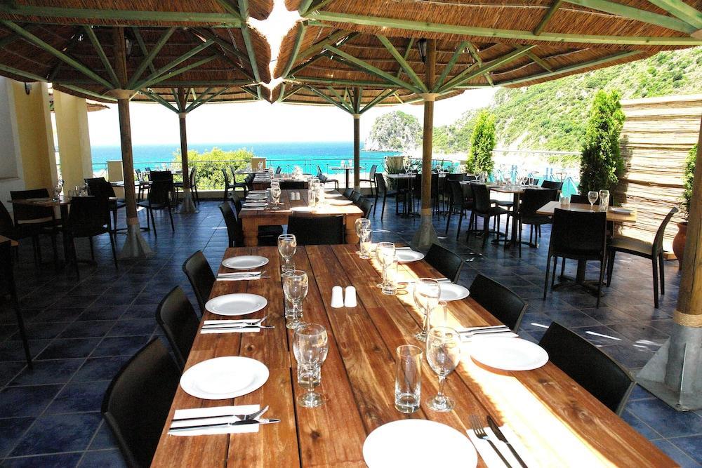 Ithea Hotel