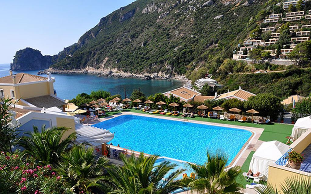 Ithea Hotel 4*