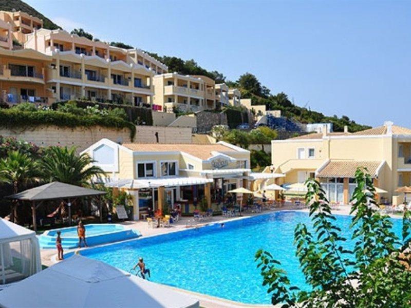 Ithea Hotel